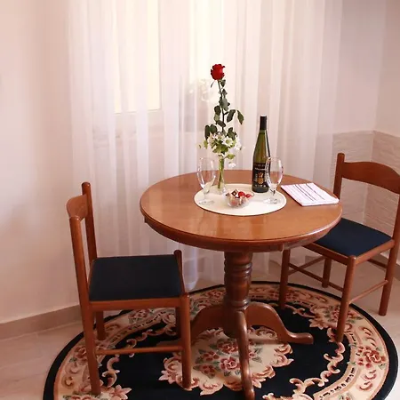 Apartment Nerio *